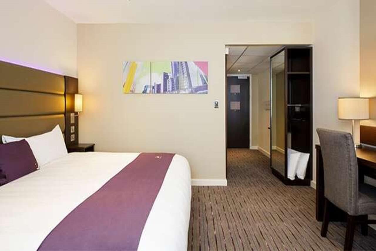 Premier Inn Dundee North Buitenkant foto