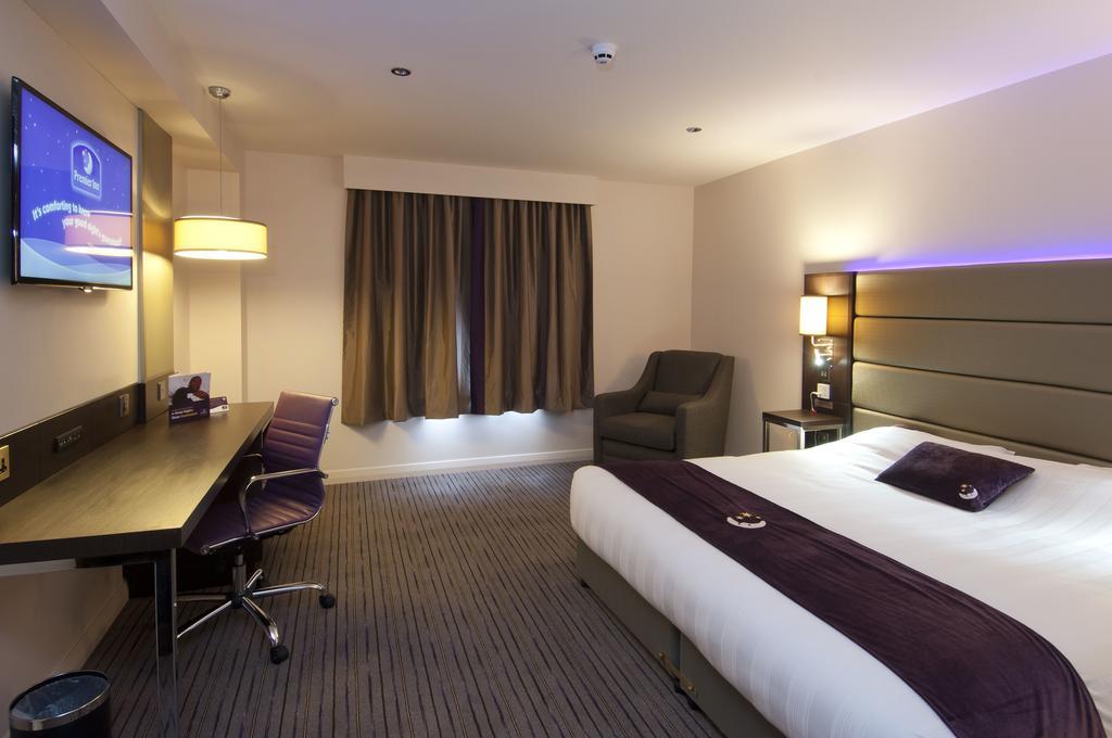 Premier Inn Dundee North Buitenkant foto
