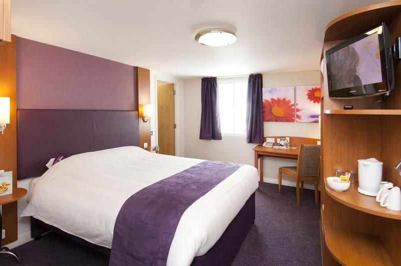 Premier Inn Dundee North Buitenkant foto